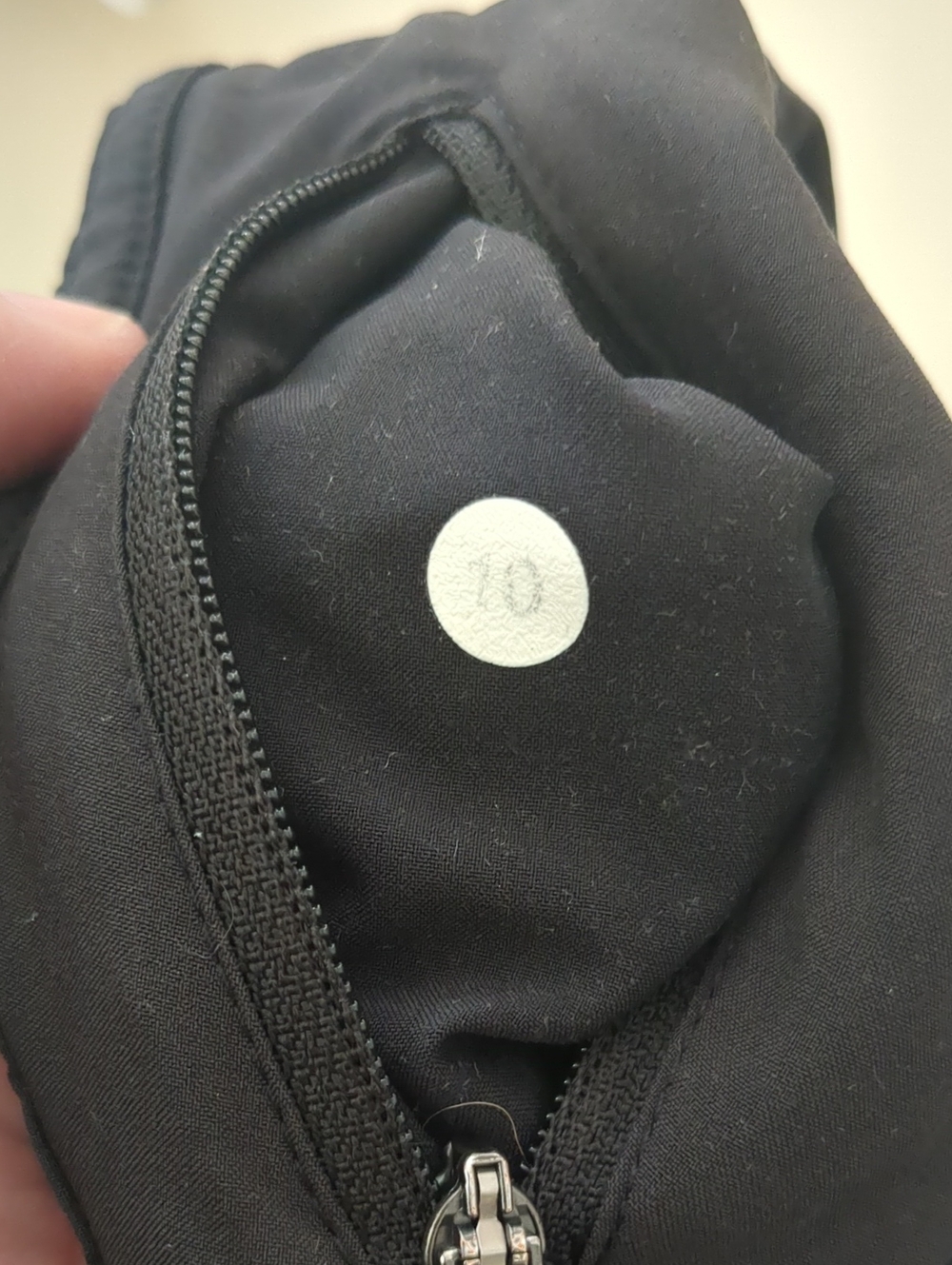 Lulu Running Shorts With Zip Pocket And Inner Liner - Picture 7 of 7